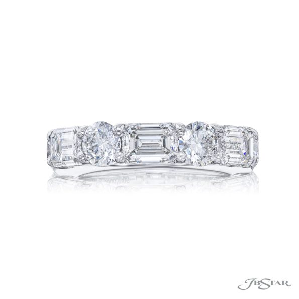 Elegance Elevated: Timeless Single-Row Diamond Wedding Band | Handcrafted in Platinum