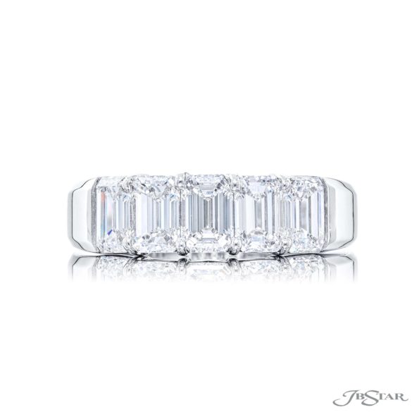 Classic Single-Row GIA Diamond Band | Emerald-Cut Design in Platinum