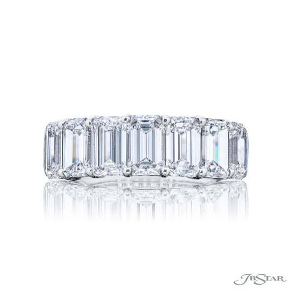 Classic Single-Row Emerald-Cut Diamond Band | GIA-Certified and Handcrafted in Platinum