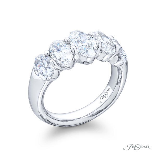 Single-Row Oval-Cut Diamond Band | GIA-Certified Pure Platinum | Elegance Elevated by Jewels by Star