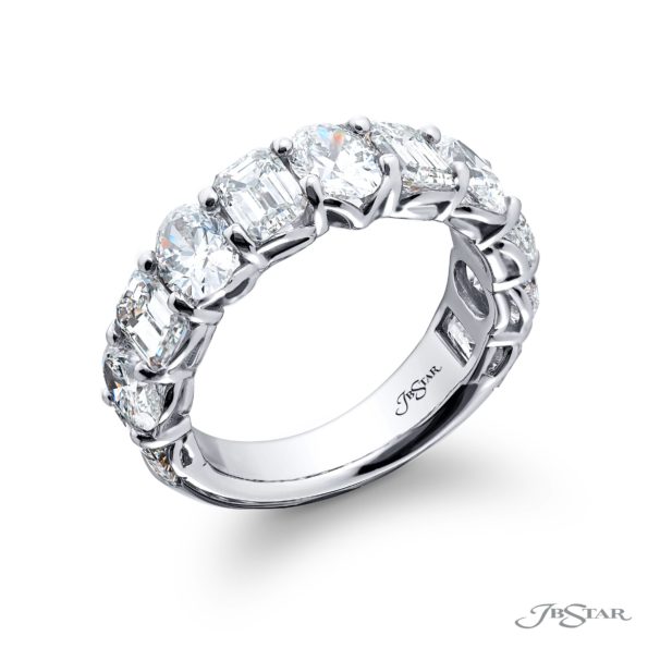 Classic Single-Row Diamond Band | Oval & Emerald-Cut Design in Platinum