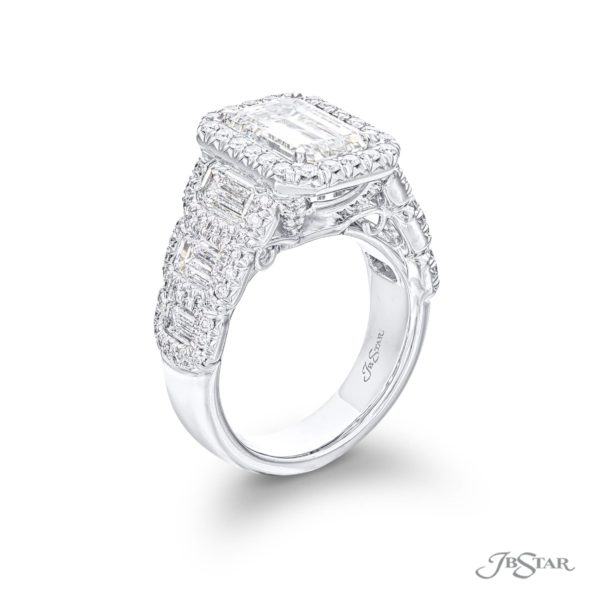 Diamond engagement ring 3.03 ct Emerald cut diamond