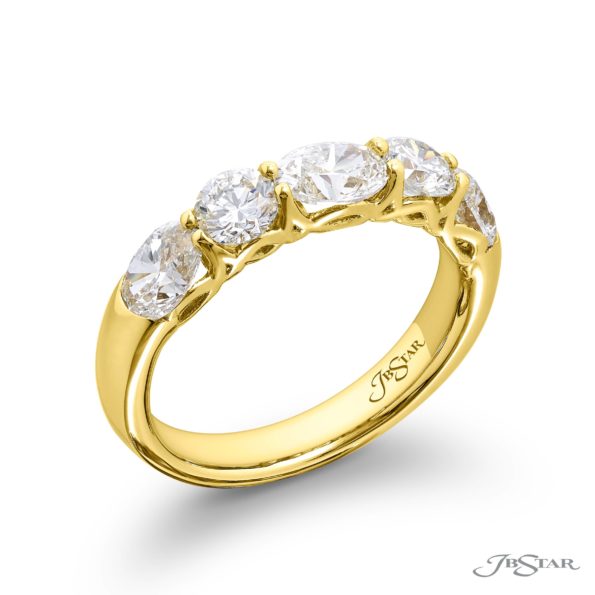 Classic East-West Diamond Band | Oval & Round Diamonds in 18K Yellow Gold