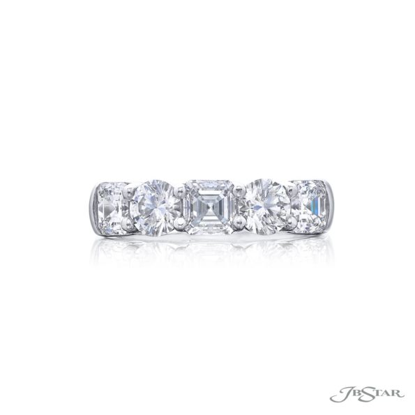 Classic Single-Row Diamond Band | Round and Square Emerald-Cut Diamonds in Platinum