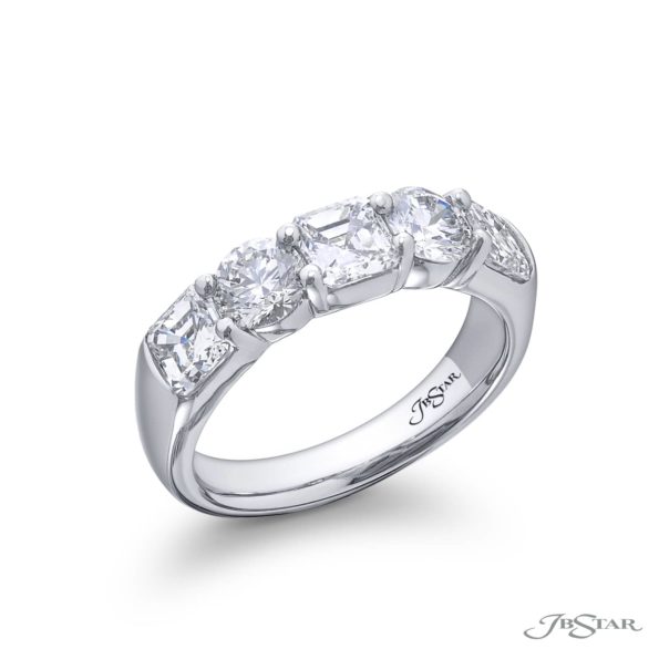 Classic Single-Row Diamond Band | Round and Square Emerald-Cut Diamonds in Platinum