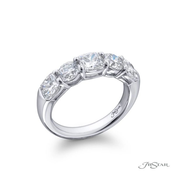 Elegance Elevated: Classic Single-Row Cushion-Cut Diamond Band in Pure Platinum