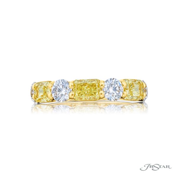 Classic Fancy Yellow & White Diamond Band | Radiant & Round Diamonds in 18K Gold