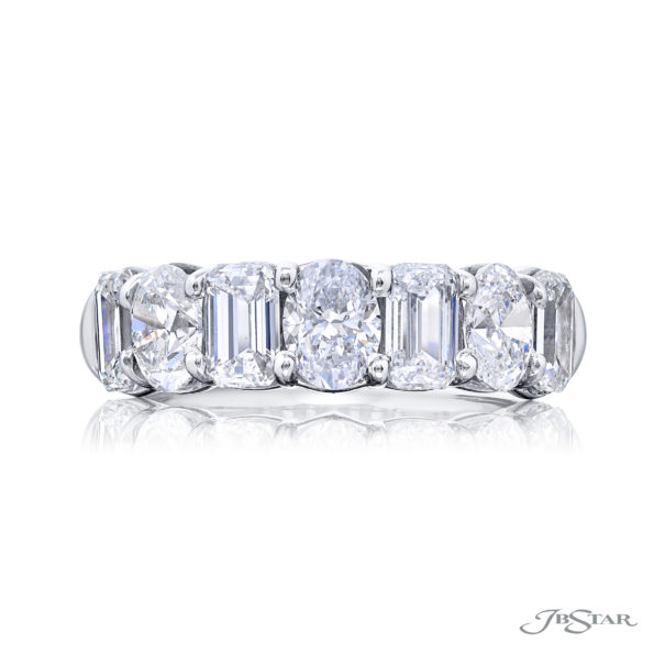 Iconic Single-Row Diamond Band | Emerald-Cut & Oval-Cut Design in Pure Platinum