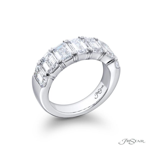 Elegance Elevated | Signature GIA-Certified Emerald-Cut Diamond Band