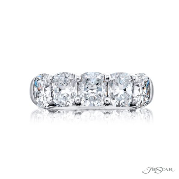 Signature GIA-Certified Cushion-Cut Diamond Band in Pure Platinum