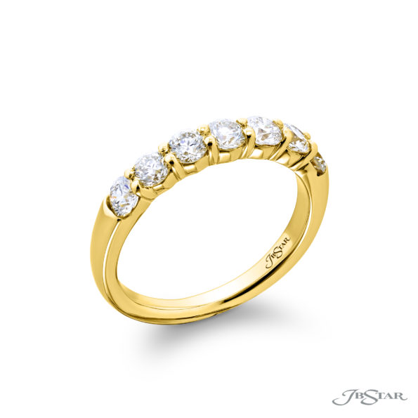 Classic Single Row Diamond Band in 18K Yellow Gold